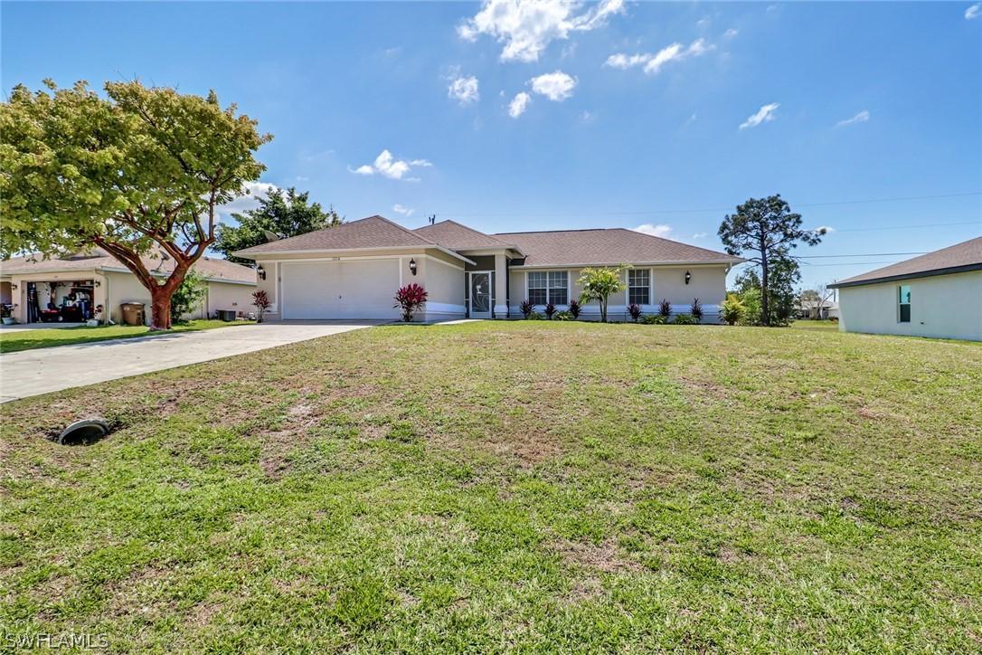 1214 SW 28th Ter., Cape Coral, FL 33914