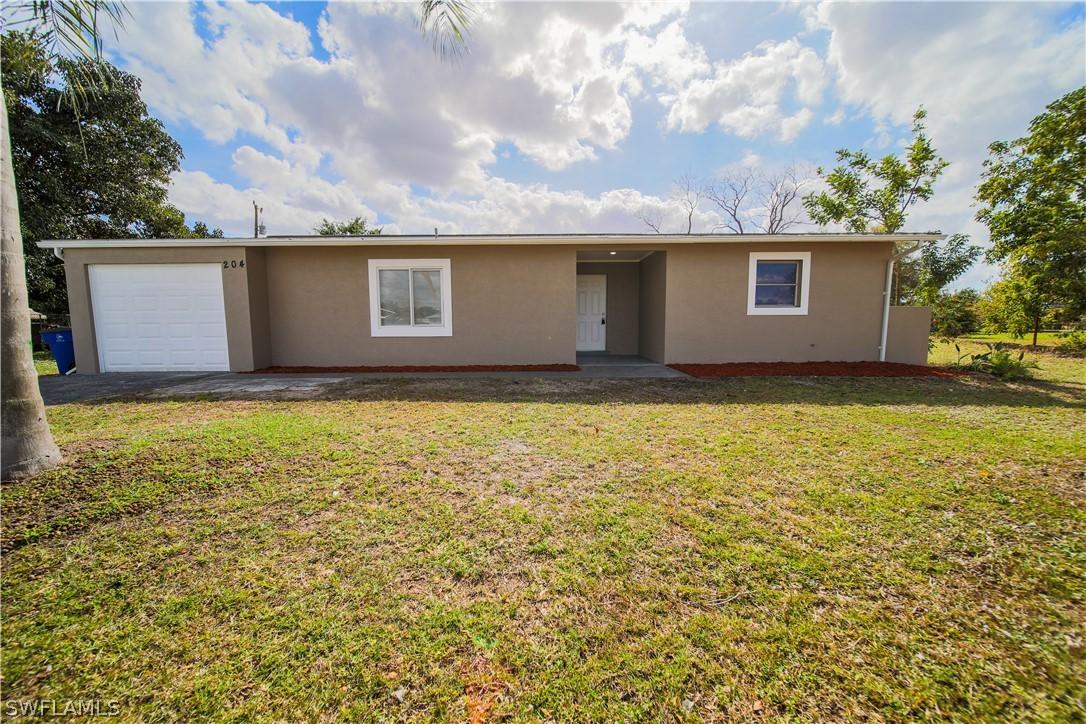 204 Jasmine Rd., Lehigh Acres, FL 33936