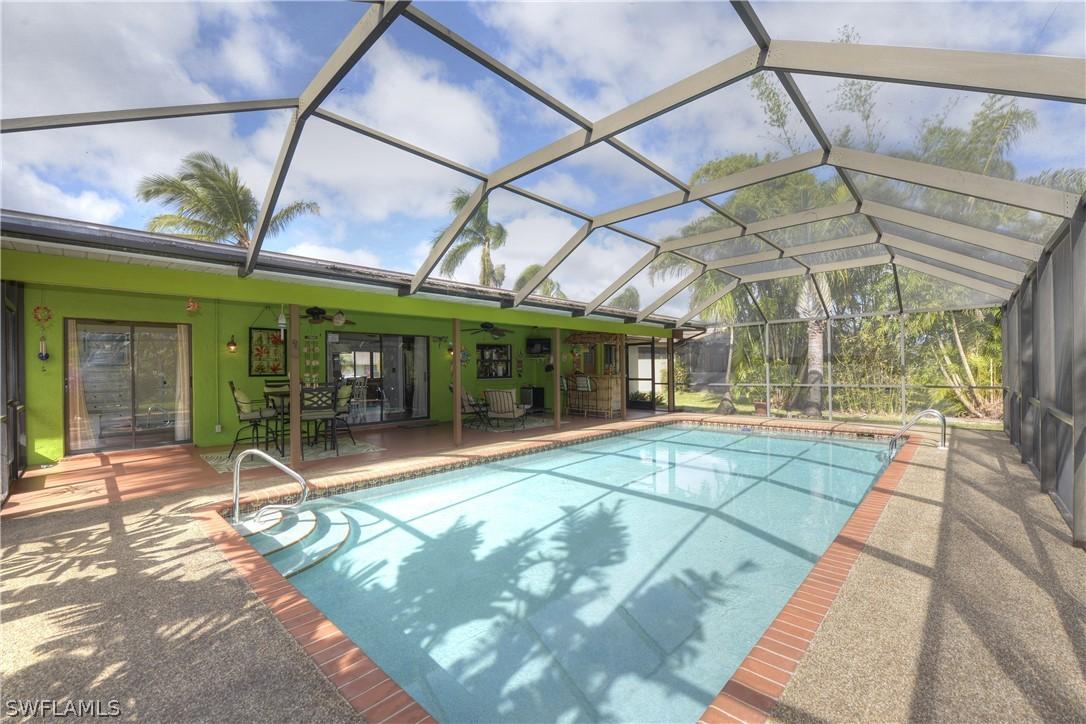 3517 SE Santa Barbara Pl., Cape Coral, FL 33904