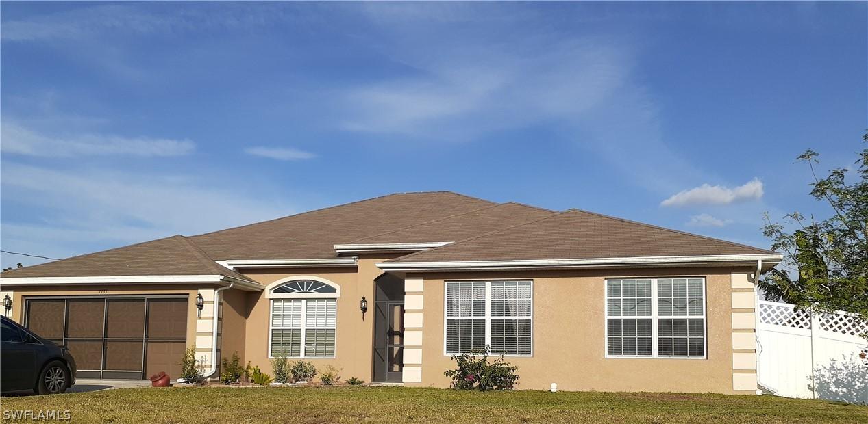 1733 NW 6th Pl., Cape Coral, FL 33993