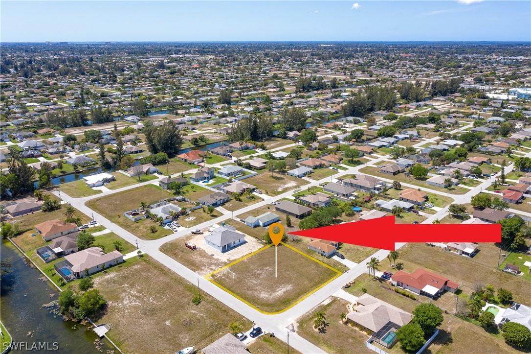 424 SE 14th Ter., Cape Coral, FL 33990