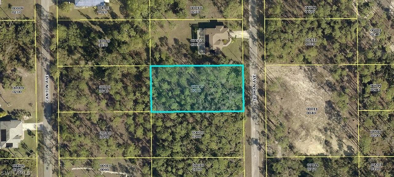 817 Truman Ave., Lehigh Acres, FL 33972