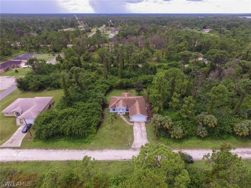 960 Iris St., Lehigh Acres, FL 33974