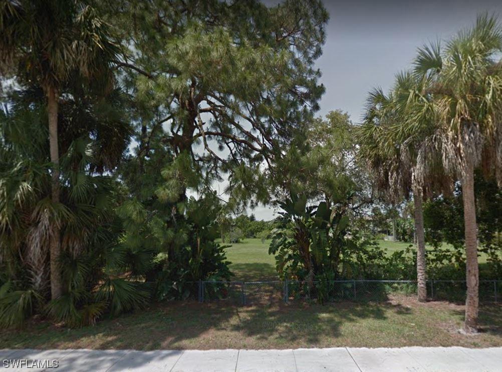 10951 Dean St., Bonita Springs, FL 34135