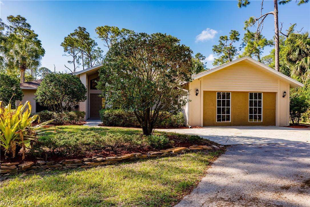 4430 5th Ave., Naples, FL 34119