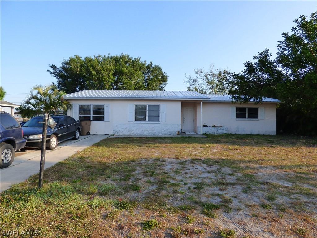 1519 Huntdale St., Lehigh Acres, FL 33936