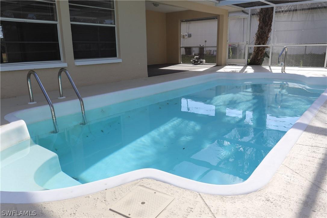 1909 SW 30th Ter., Cape Coral, FL 33914