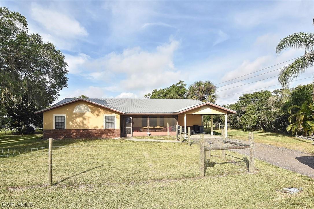 3001 Mercer Way, Labelle, FL 33935