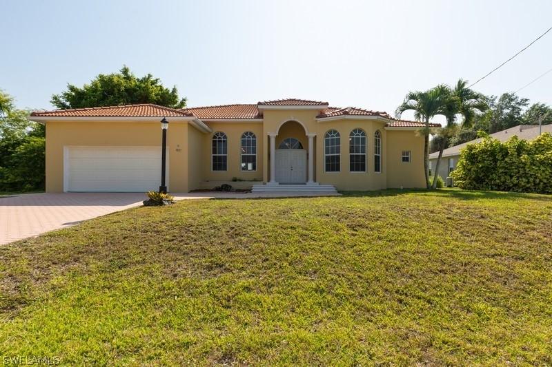 1923 NW 28th Pl., Cape Coral, FL 33993