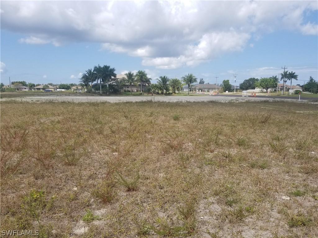 6 SW 35th Ave., Cape Coral, FL 33991