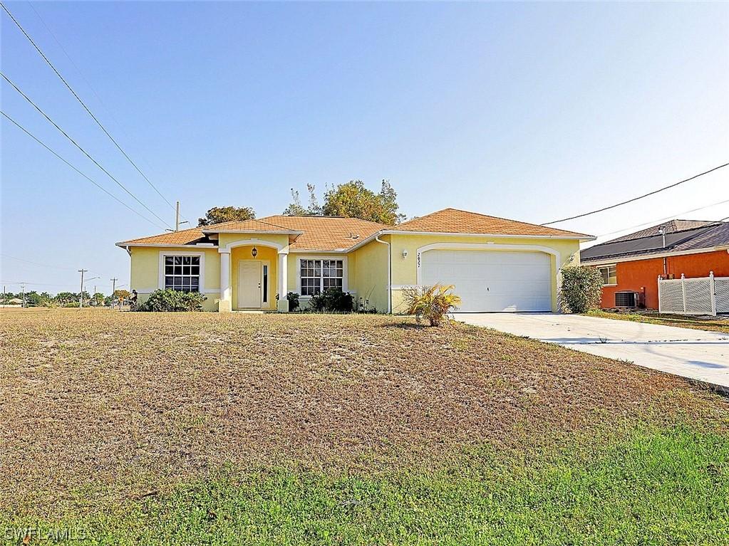 2027 SW 43rd Ter., Cape Coral, FL 33914