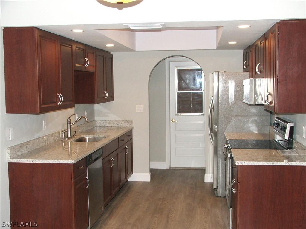 1126 SE 34th Ter., Cape Coral, FL 33904