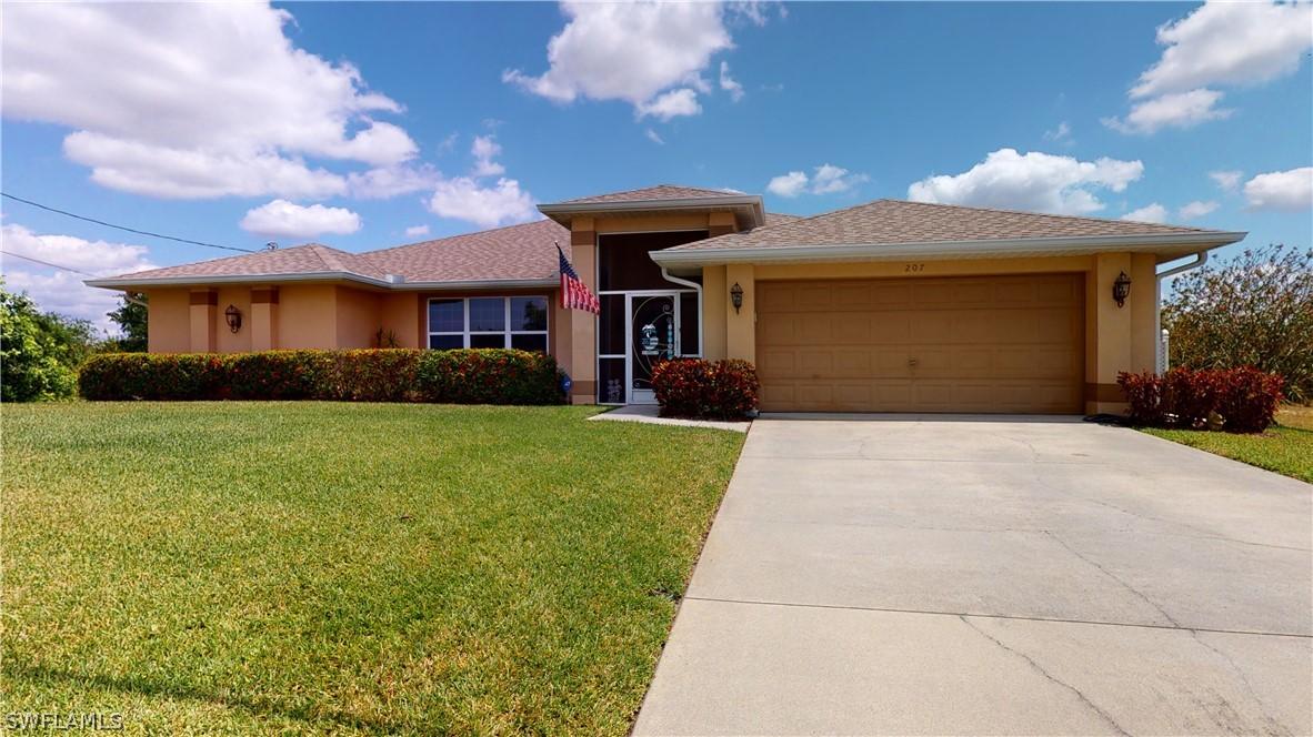 207 SW 26th Pl., Cape Coral, FL 33991