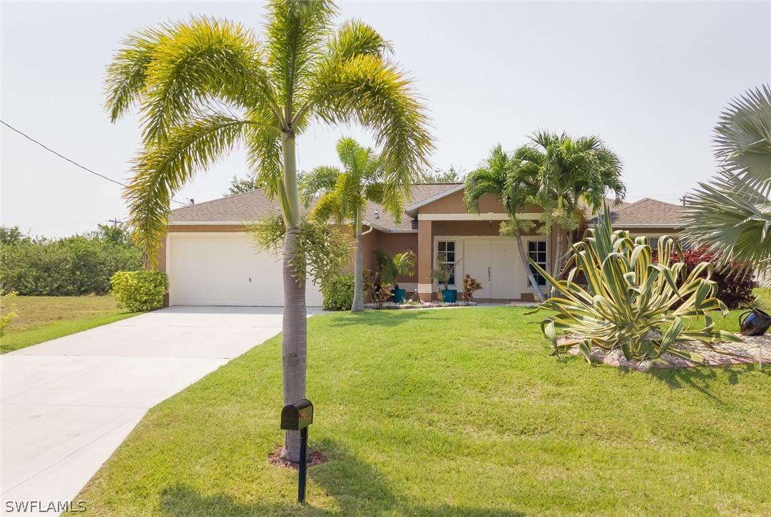 206 NW 7th Pl., Cape Coral, FL 33993