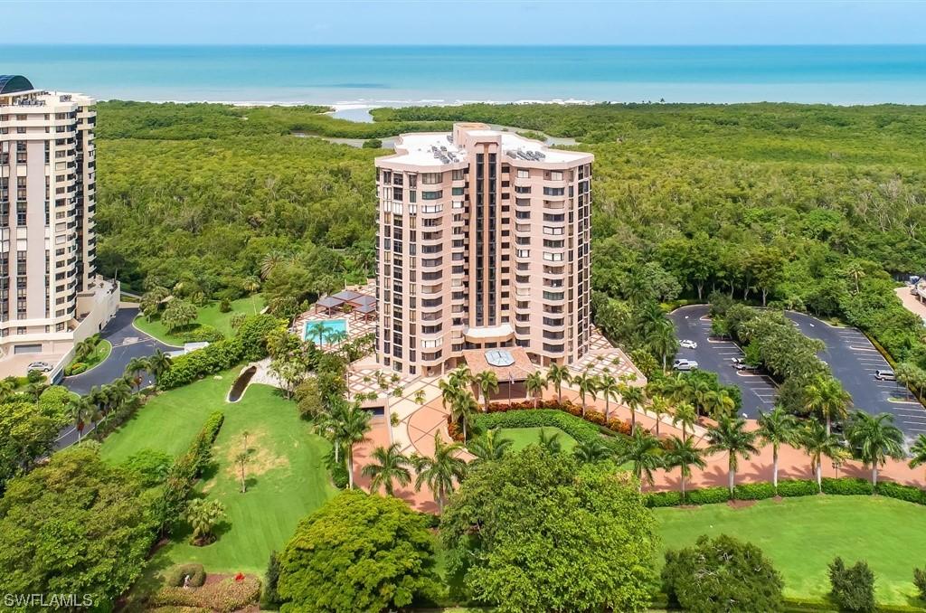6075 Pelican Bay Blvd. #102, Naples, FL 34108