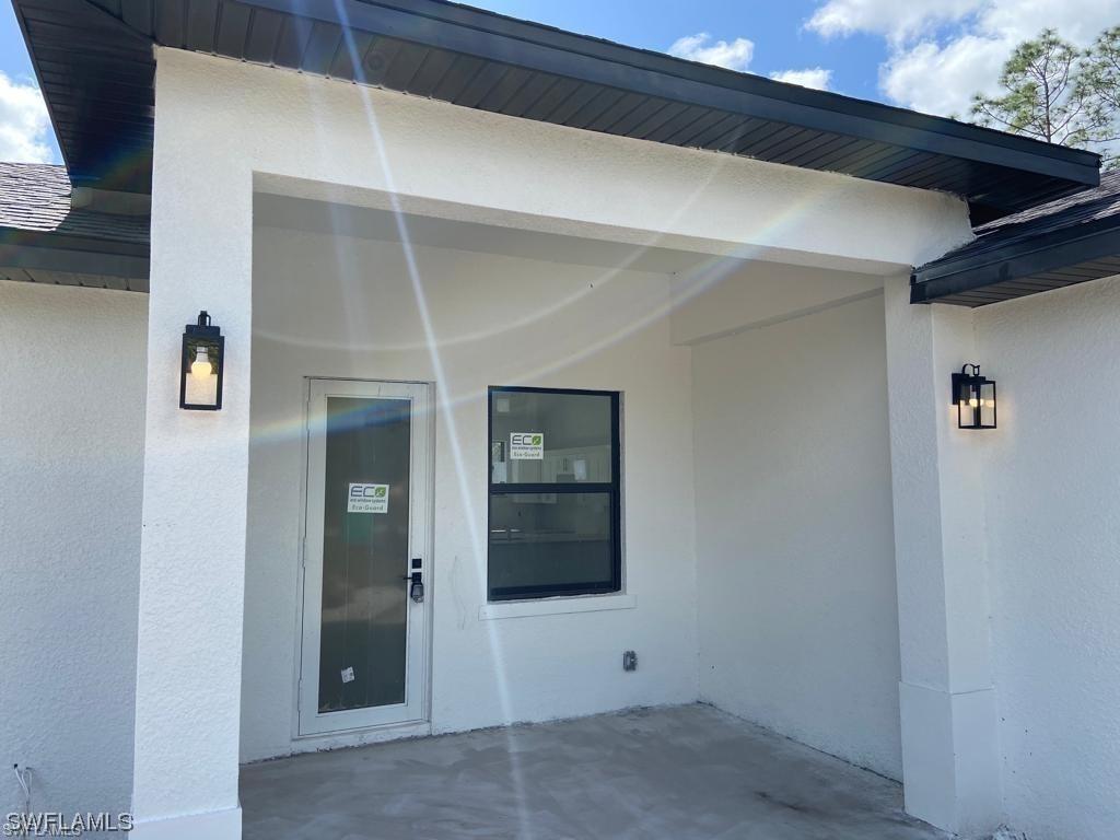 2872 30th Ave., Naples, FL 34117