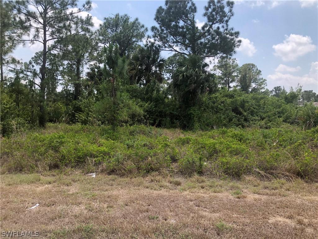 858-860 Apartment St., Lehigh Acres, FL 33974