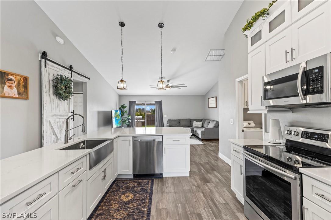 10 NW 14th Ave., Cape Coral, FL 33993