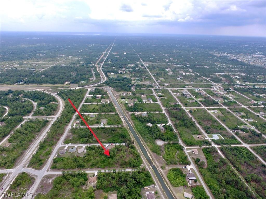2912 Flora Ave., Lehigh Acres, FL 33971