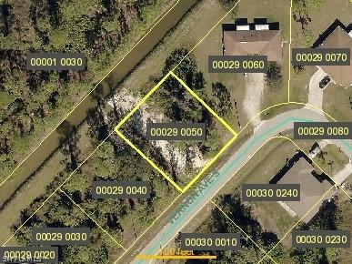 2904 Vernon Ave., Lehigh Acres, FL 33973