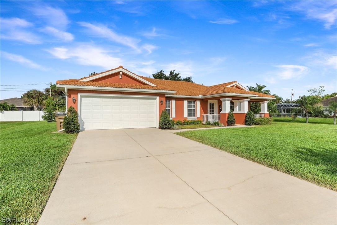 702 SW 9th Ct., Cape Coral, FL 33991