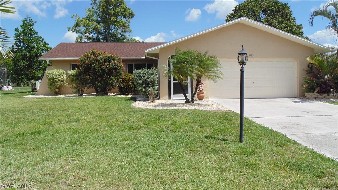 1423 SE 27th Ter., Cape Coral, FL 33904