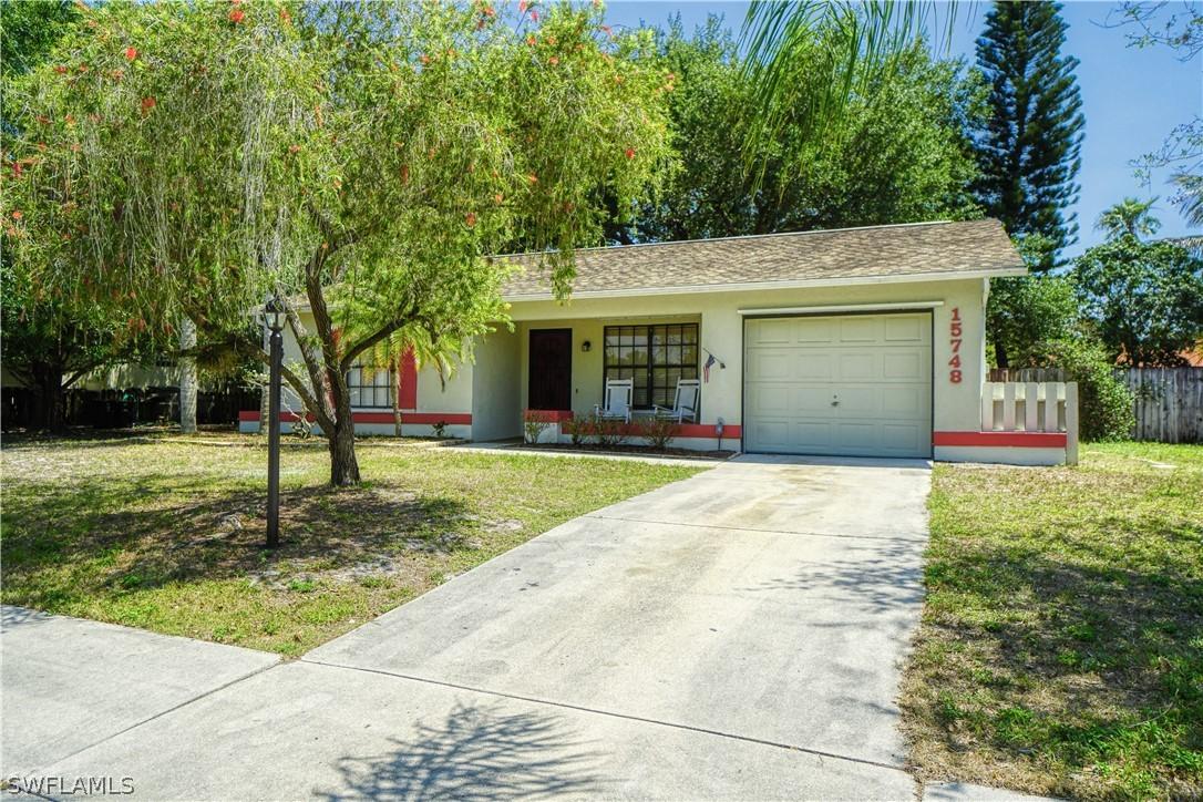 15748 Coral Vine Ln., Fort Myers, FL 33905