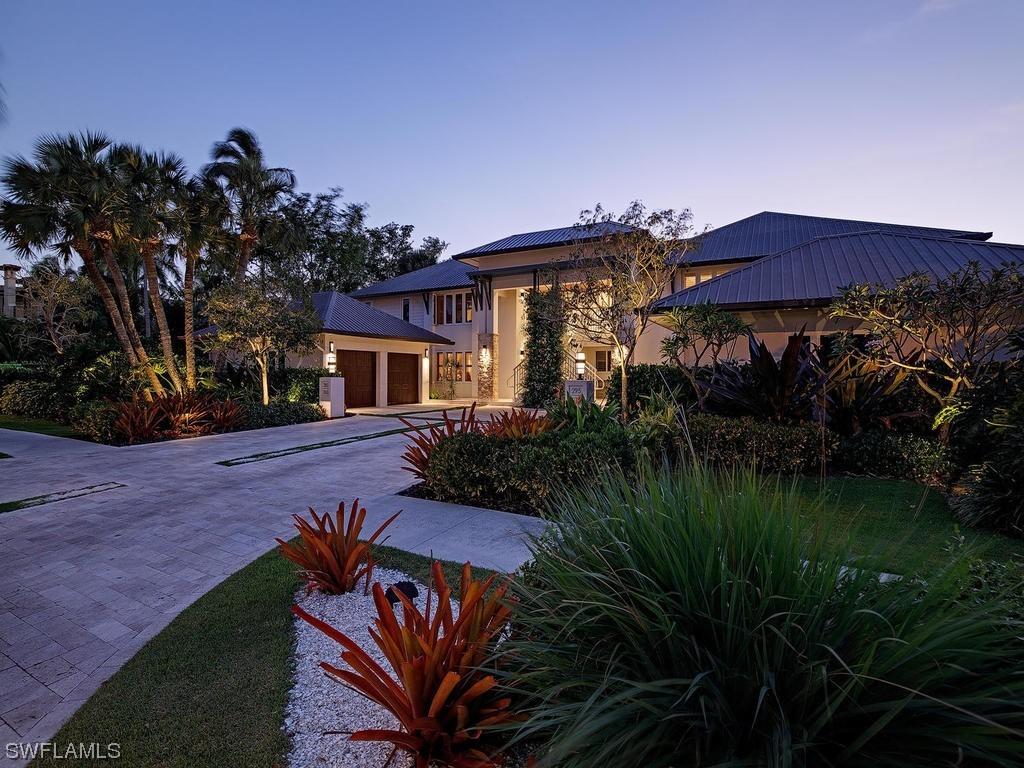 265 5th Ave., Naples, FL 34102