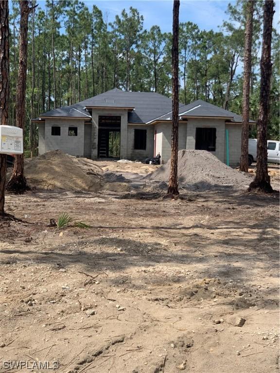 3585 6th Ave., Naples, FL 34117