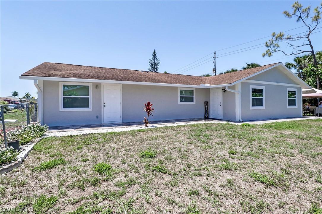 5249 28th Pl., Naples, FL 34116