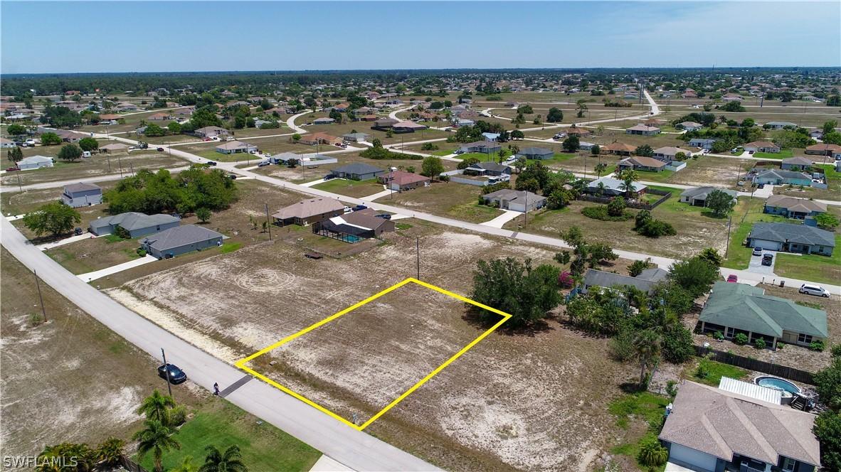 2709 NW 3rd Pl., Cape Coral, FL 33993