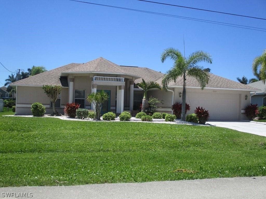 1920 SW 54th Ln., Cape Coral, FL 33914