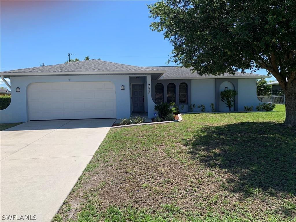 230 NE 17th Pl., Cape Coral, FL 33909