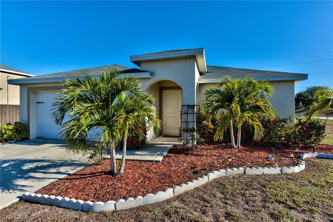 525 SW 25th Ter., Cape Coral, FL 33914
