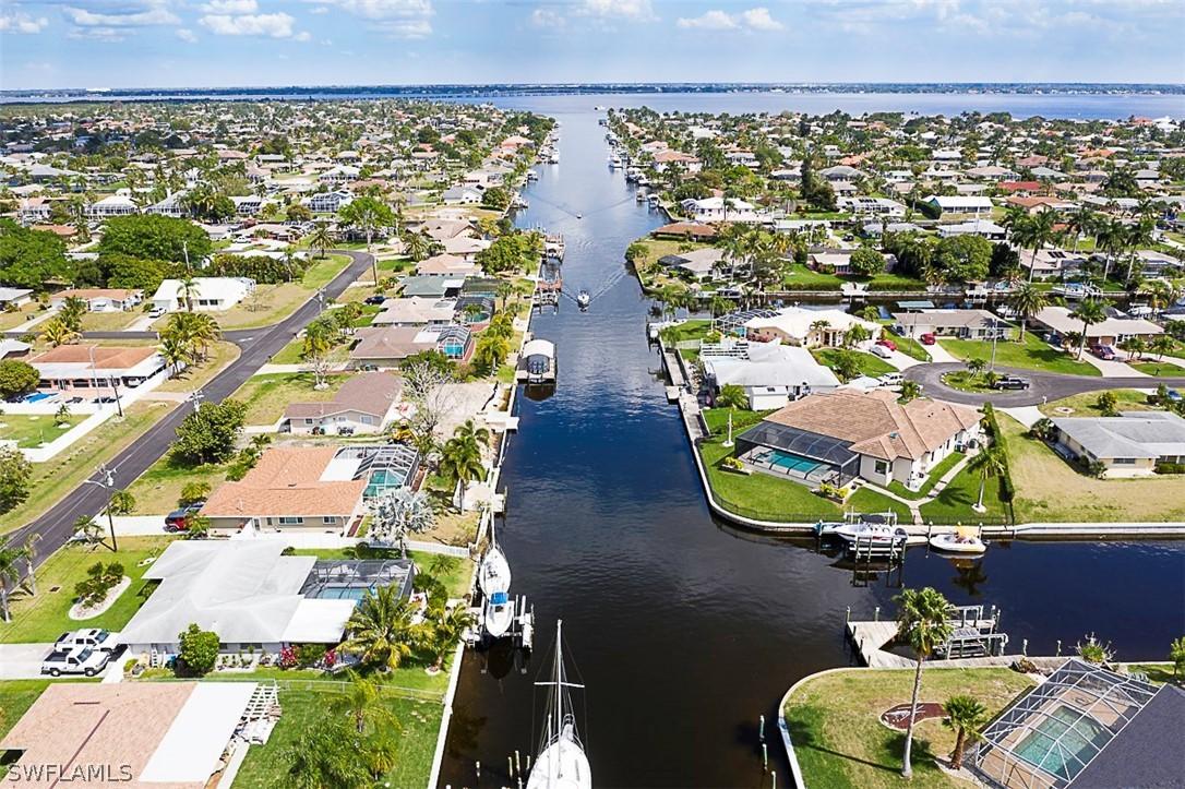 2831 SE 17th Pl., Cape Coral, FL 33904