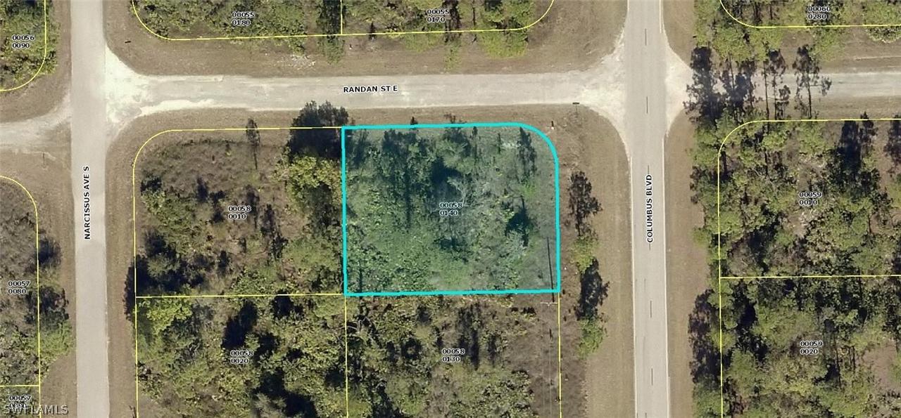 214 Columbus Blvd., Lehigh Acres, FL 33936