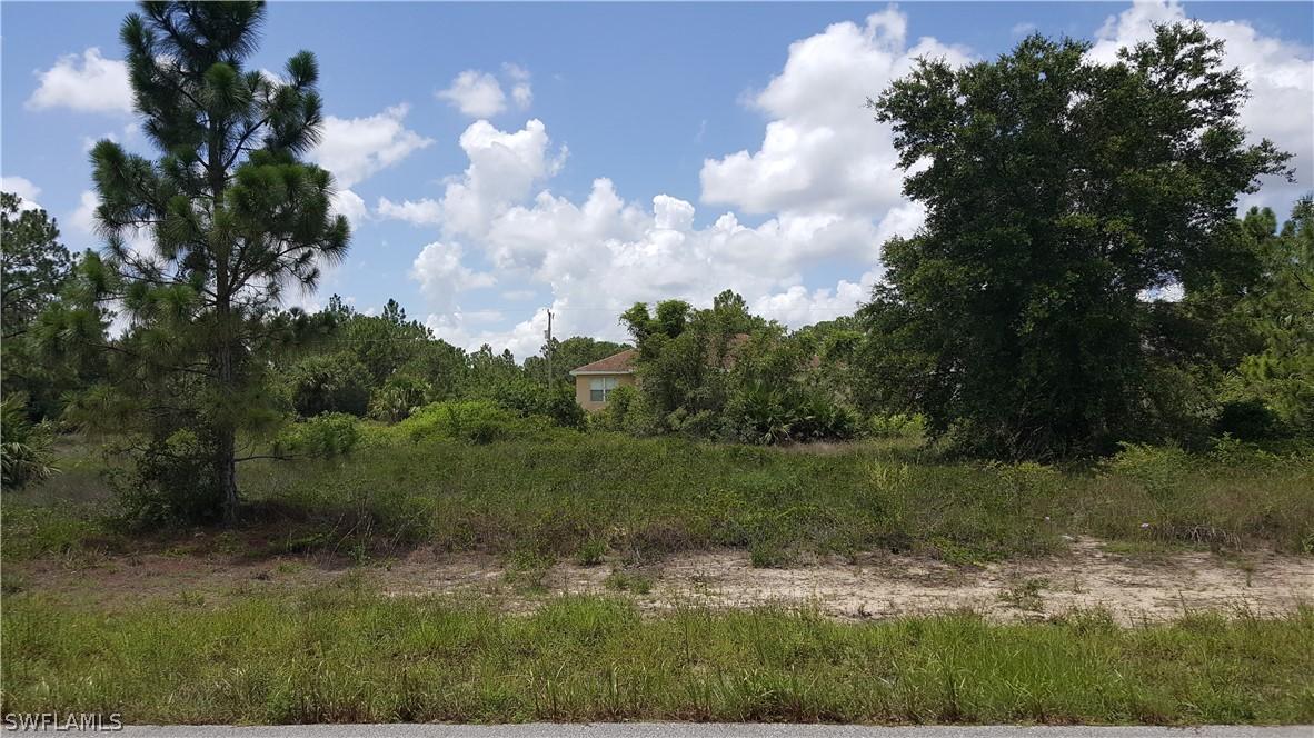 748 Clancy St., Lehigh Acres, FL 33974