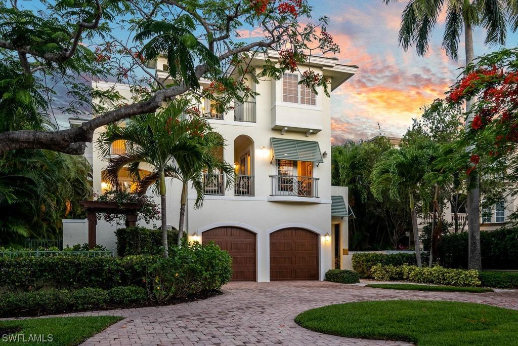 378 6th St. #A, Naples, FL 34102