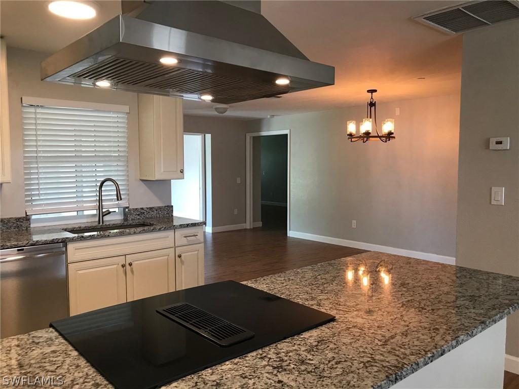 3413 SE 10th Pl., Cape Coral, FL 33904