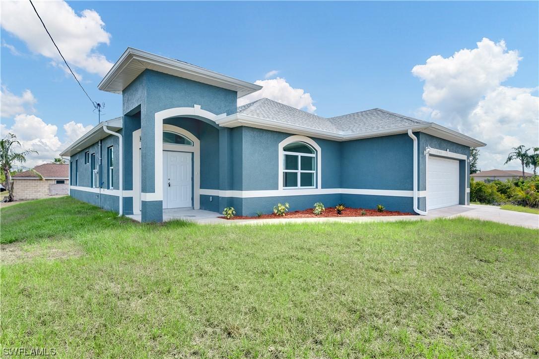 3907 11th St., Lehigh Acres, FL 33971