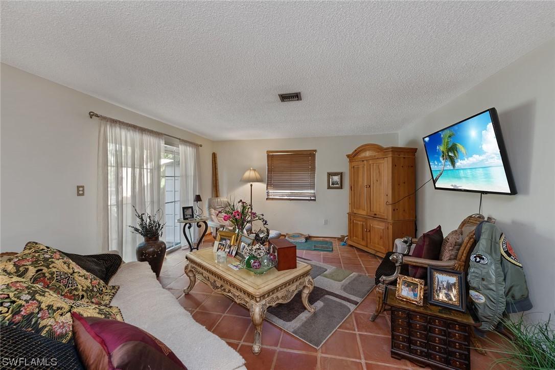 1555 Curlew Ave. #3, Naples, FL 34102