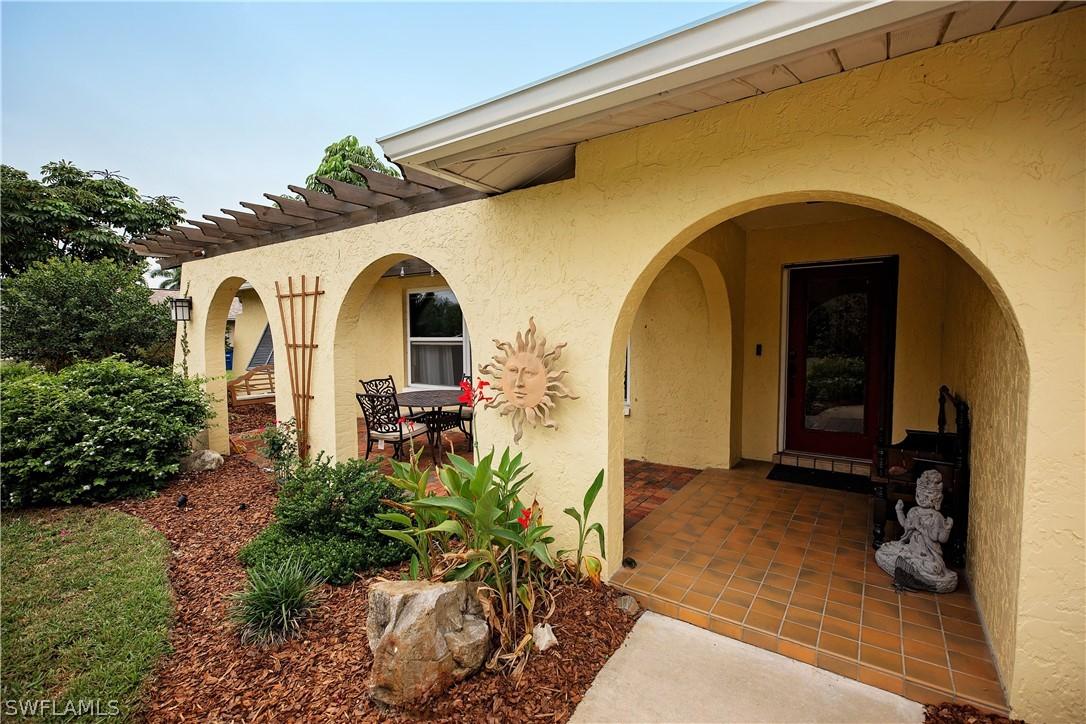 1617 Tredegar Dr., Fort Myers, FL 33919