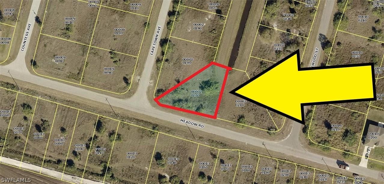 3327 Meadow Rd., Lehigh Acres, FL 33974