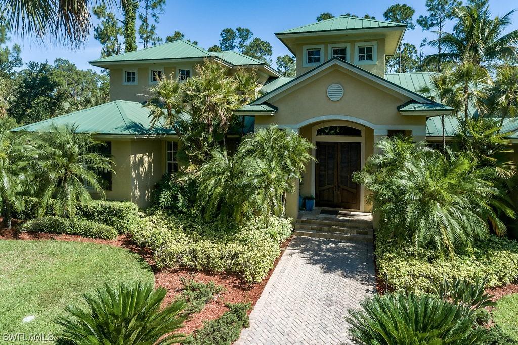 4321 7th Ave., Naples, FL 34119