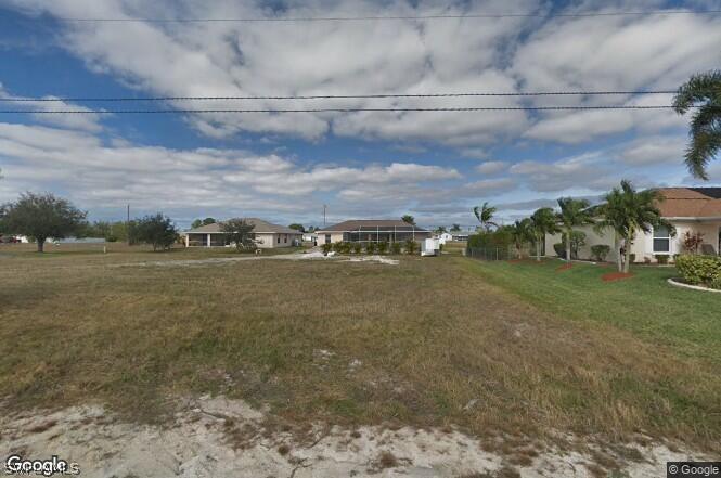 421 NW 3rd Ter., Cape Coral, FL 33993