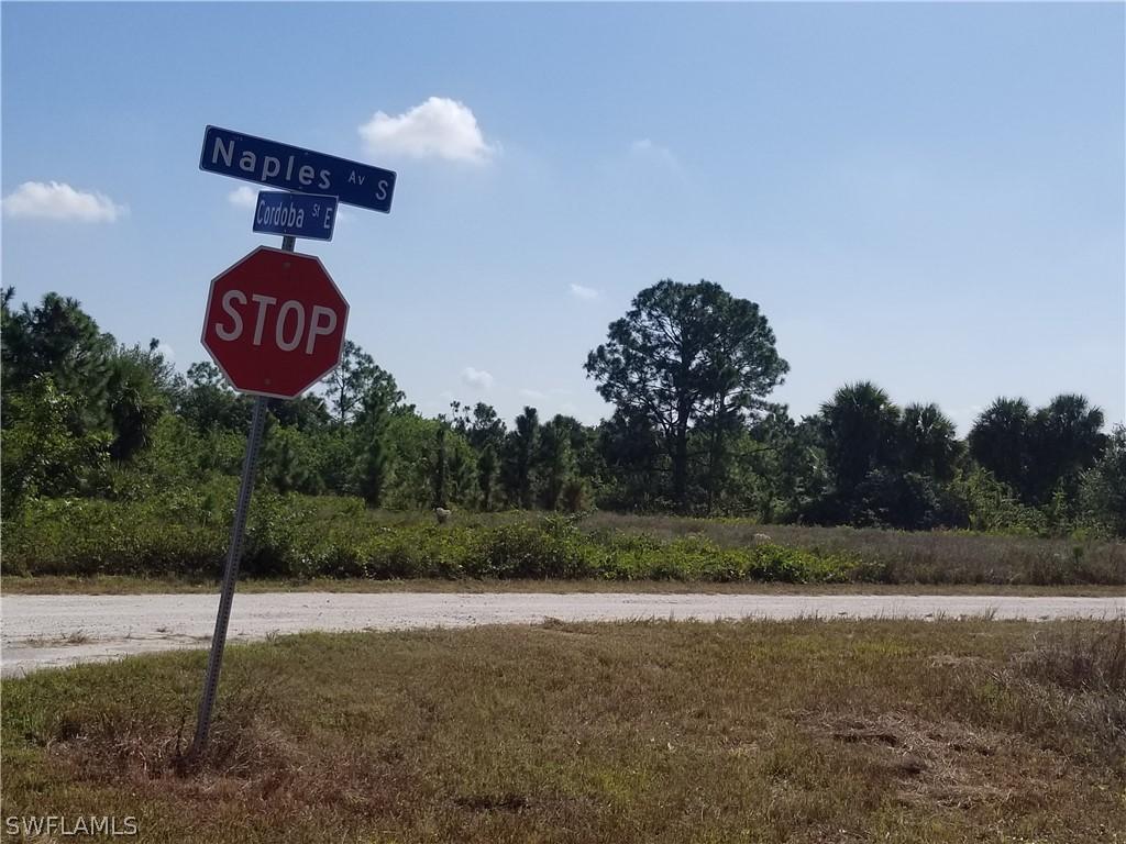 351 Naples Ave., Lehigh Acres, FL 33974