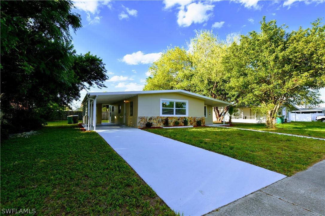 21546 Augusta Ave., Port Charlotte, FL 33952