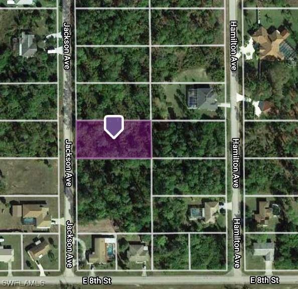 806 Jackson Ave., Lehigh Acres, FL 33972