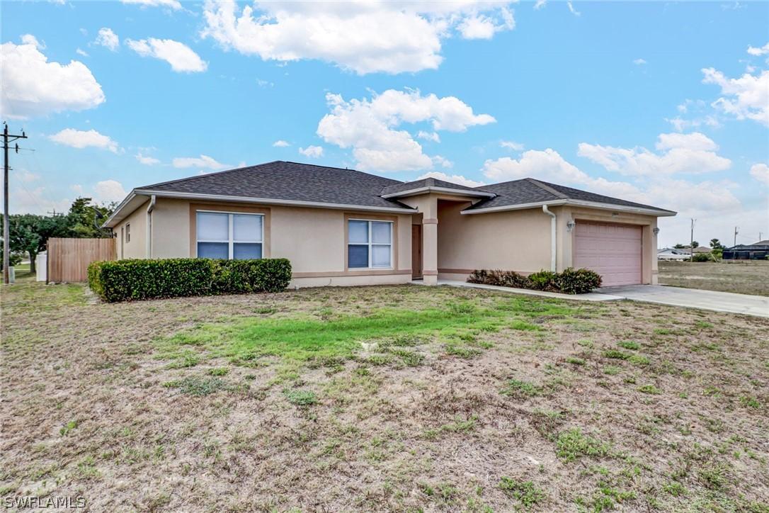 2923 NW 6th Pl., Cape Coral, FL 33993