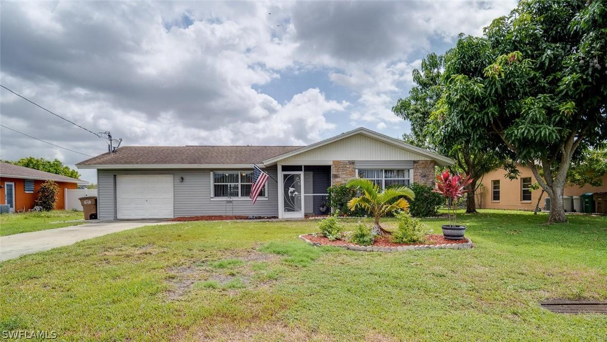 1027 SE 17th Ave., Cape Coral, FL 33990